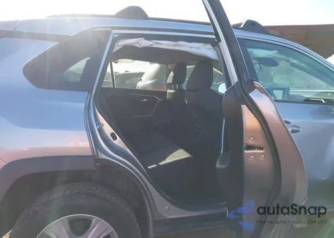 2019 Toyota Rav4 Xle from USA, damaged, VIN 2T3W1RFV1KC030977